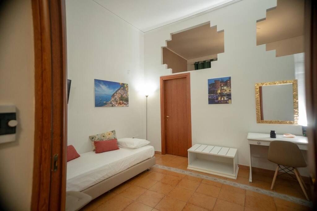 Home Nonna Sabina - Centro Storico Napoli المظهر الخارجي الصورة
